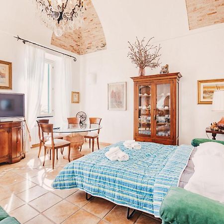 Appartamento Fronte Mare A Ospedaletti By Wonderful Italy エクステリア 写真