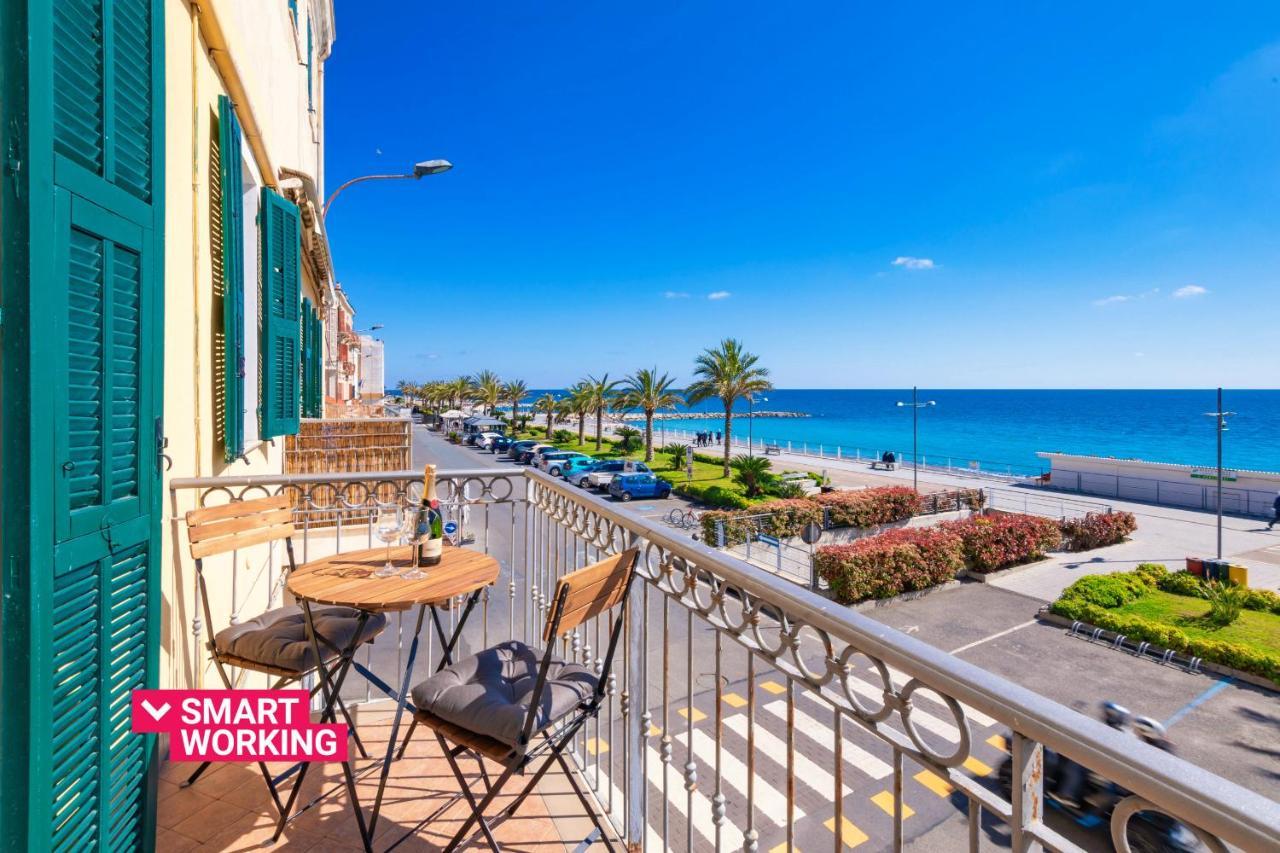 Appartamento Fronte Mare A Ospedaletti By Wonderful Italy エクステリア 写真